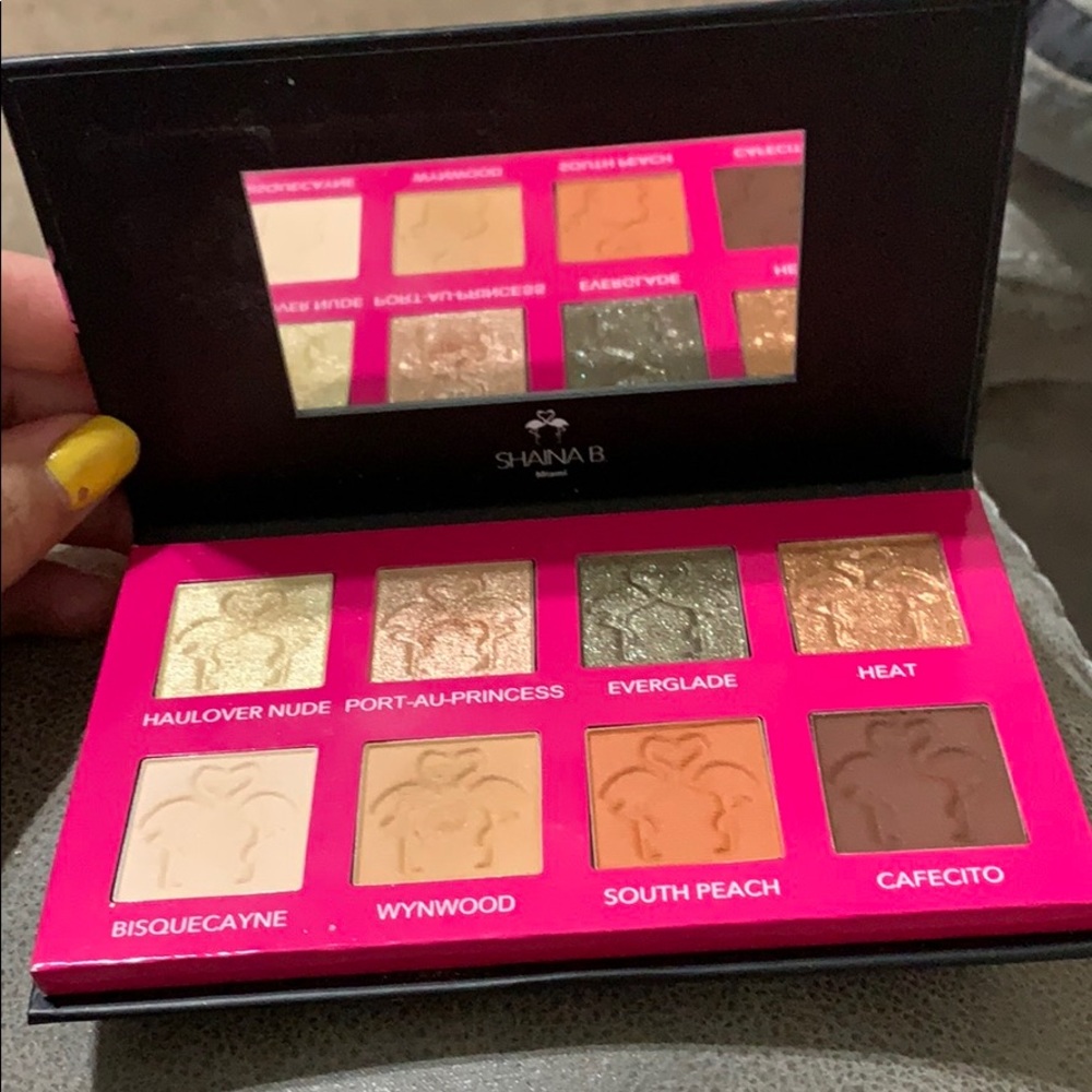 Eyeshadow Palette